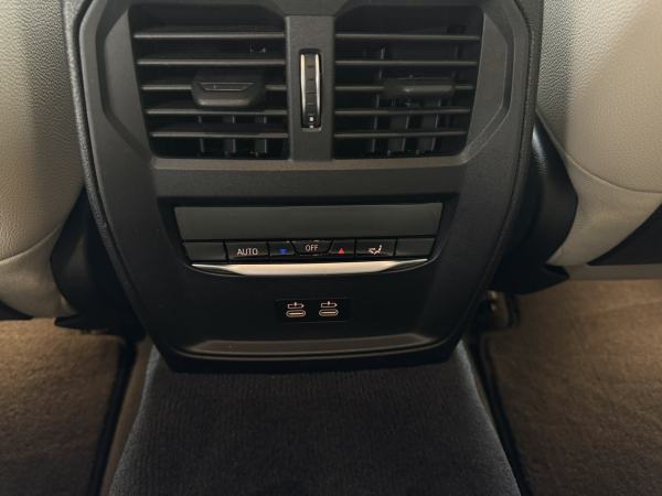 BMW 320 d xDrive slo 1. lastnik